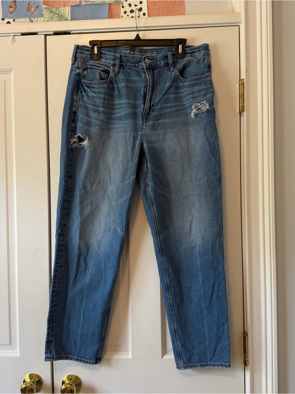 American Eagle Outfitters Medium Wash Distressed High Rise Mom Jeans Size 14